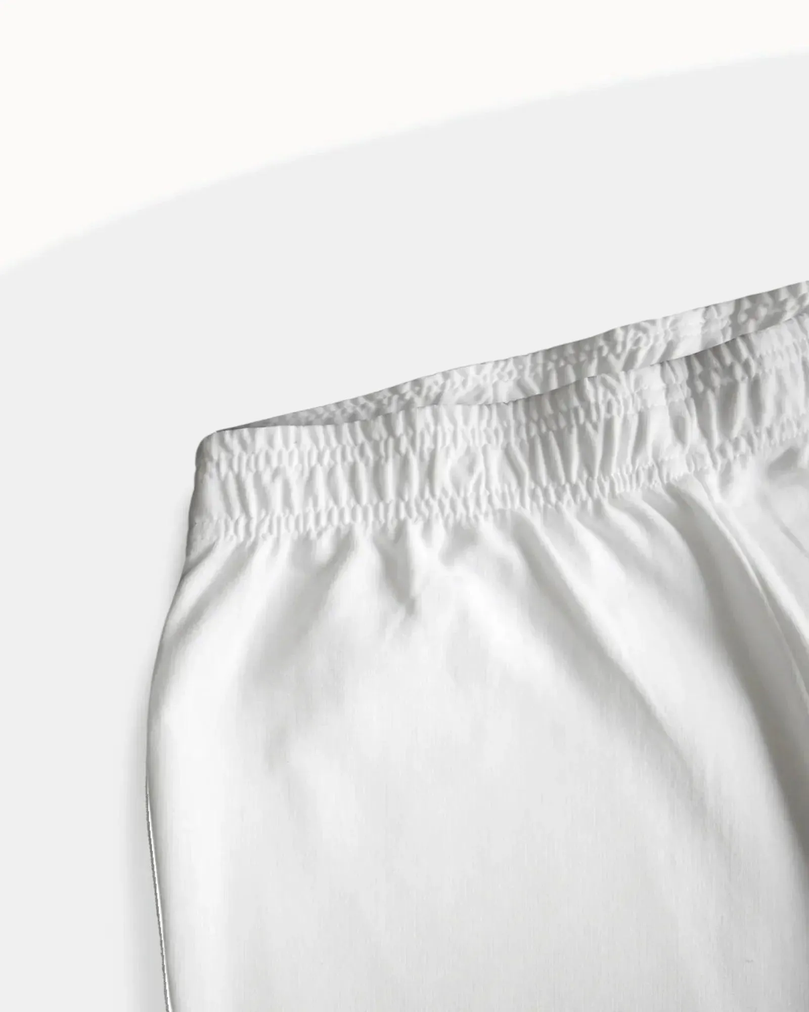 Conquer Active Shorts | White