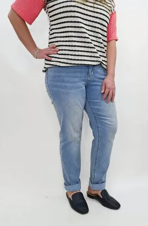 JUDY BLUE COOL DENIM BOYFRIEND V FRONT JEAN
