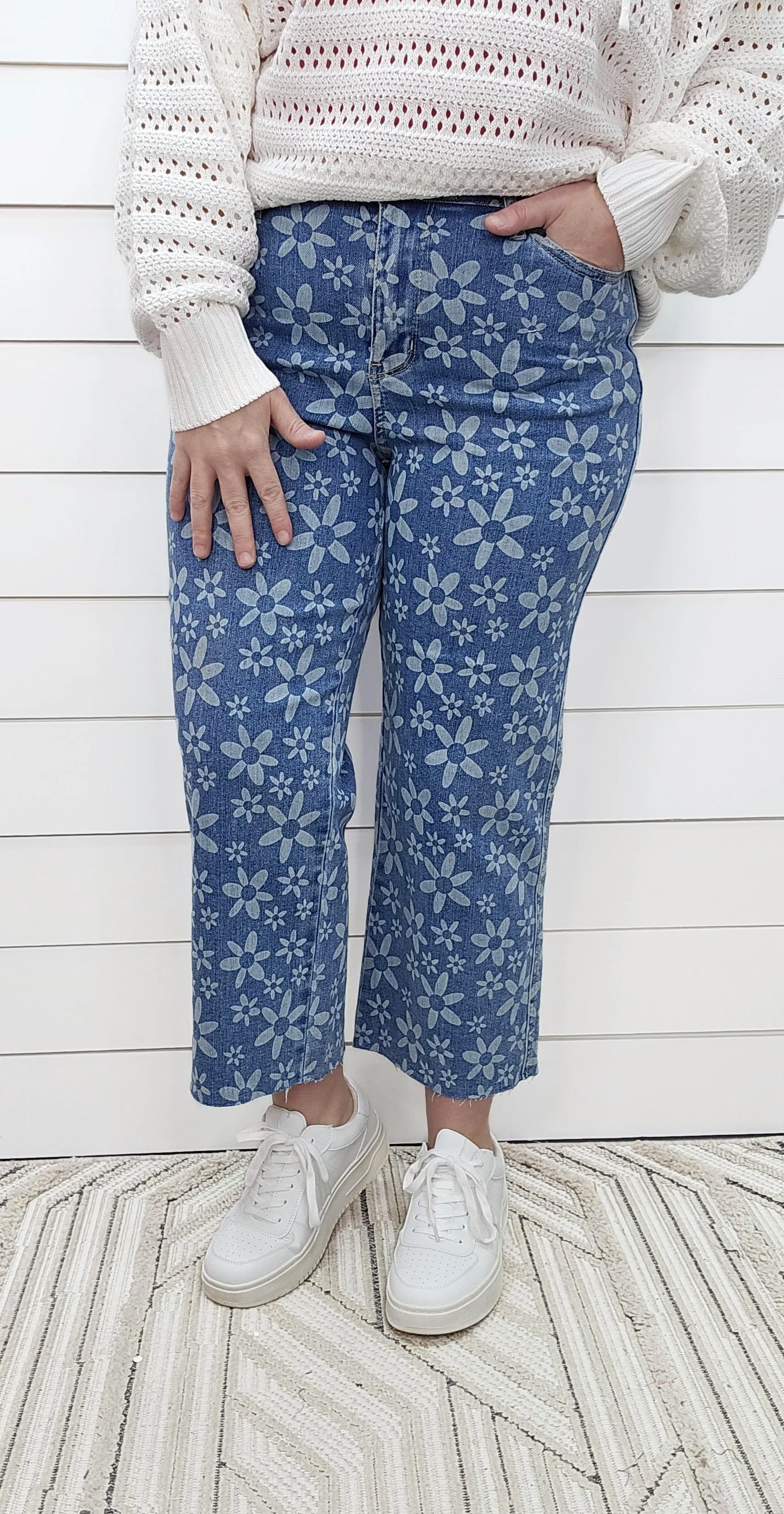 JUDY BLUE HW FLORAL PRINT CROP WIDE LEG