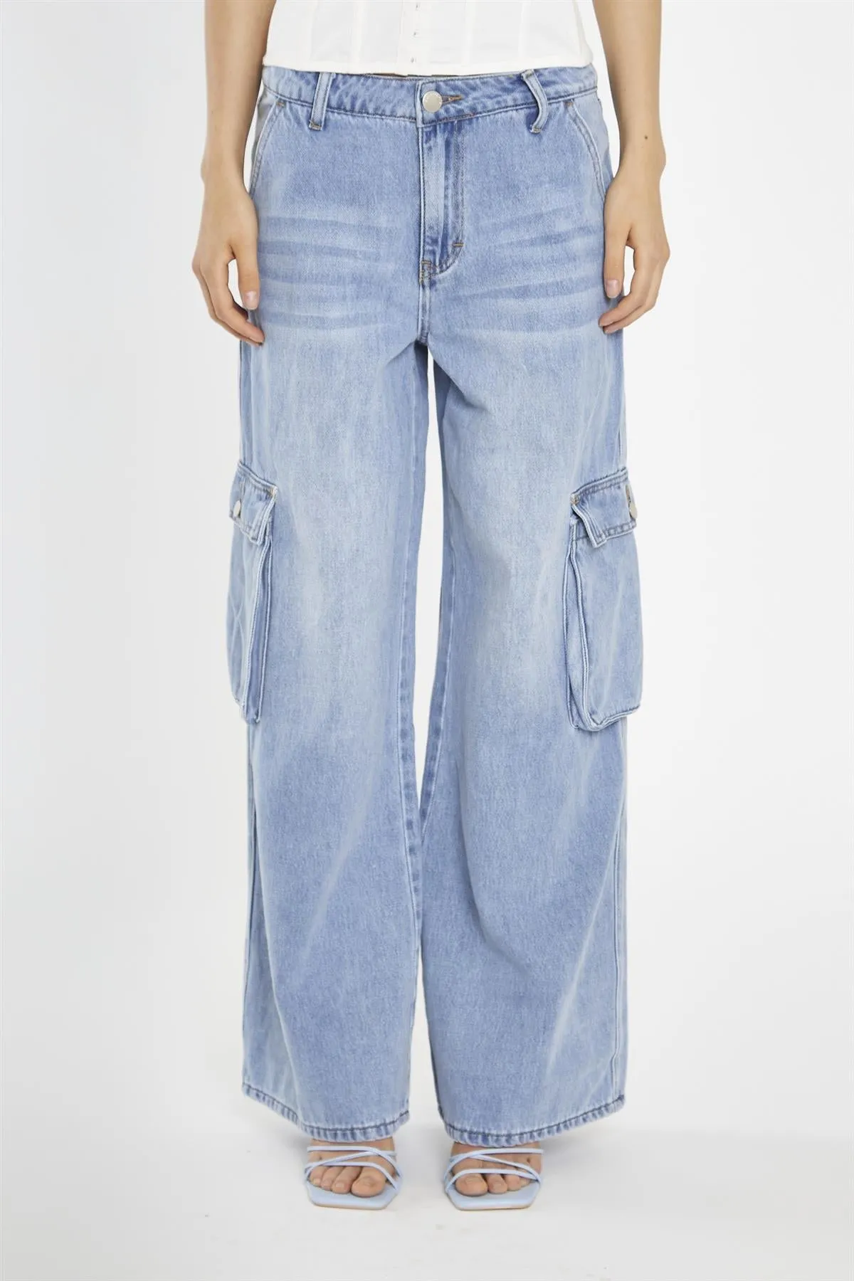 Light Stonewash Wide Leg Cargo Jeans