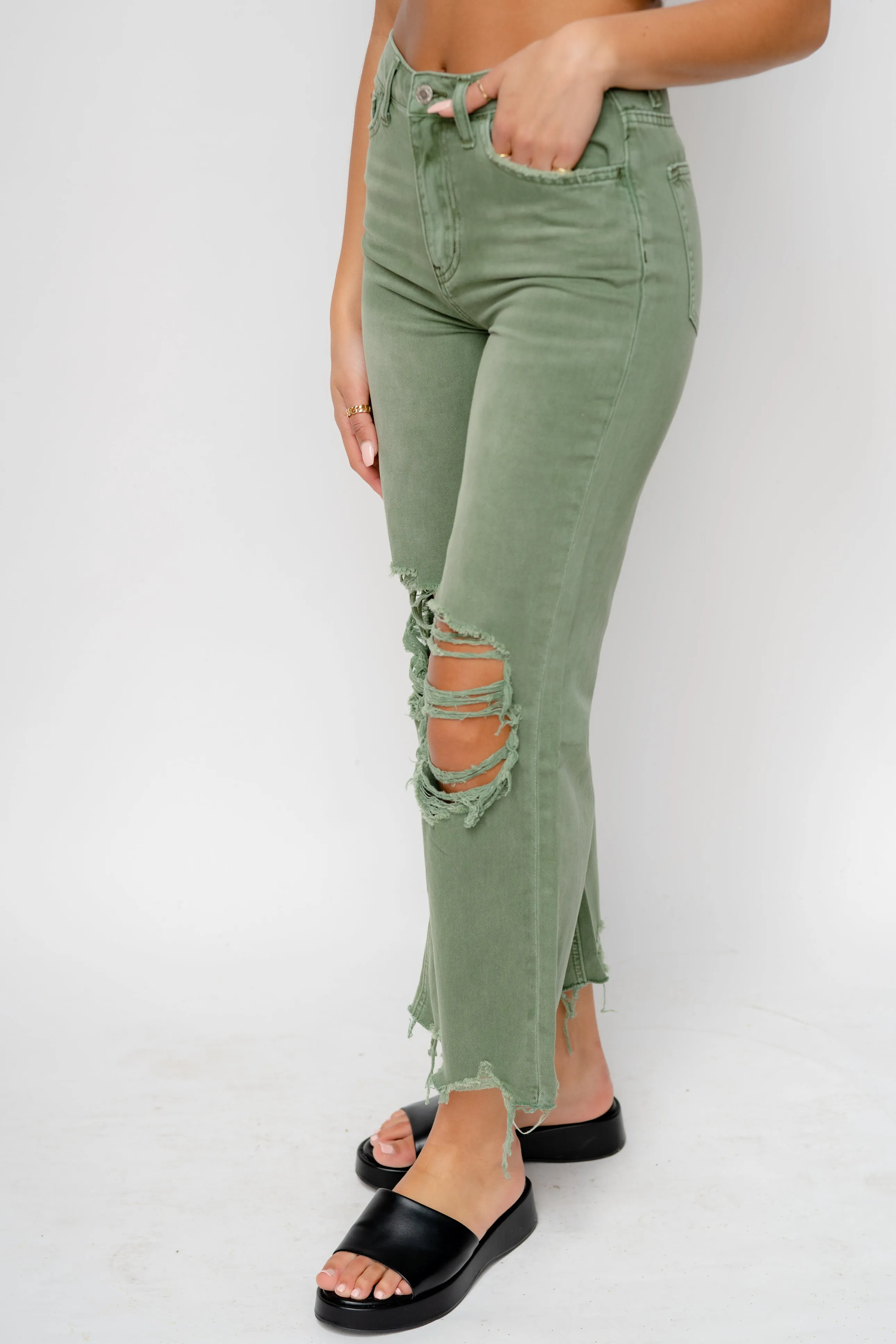 OWEN DESTRUCTED KNEE DENIM