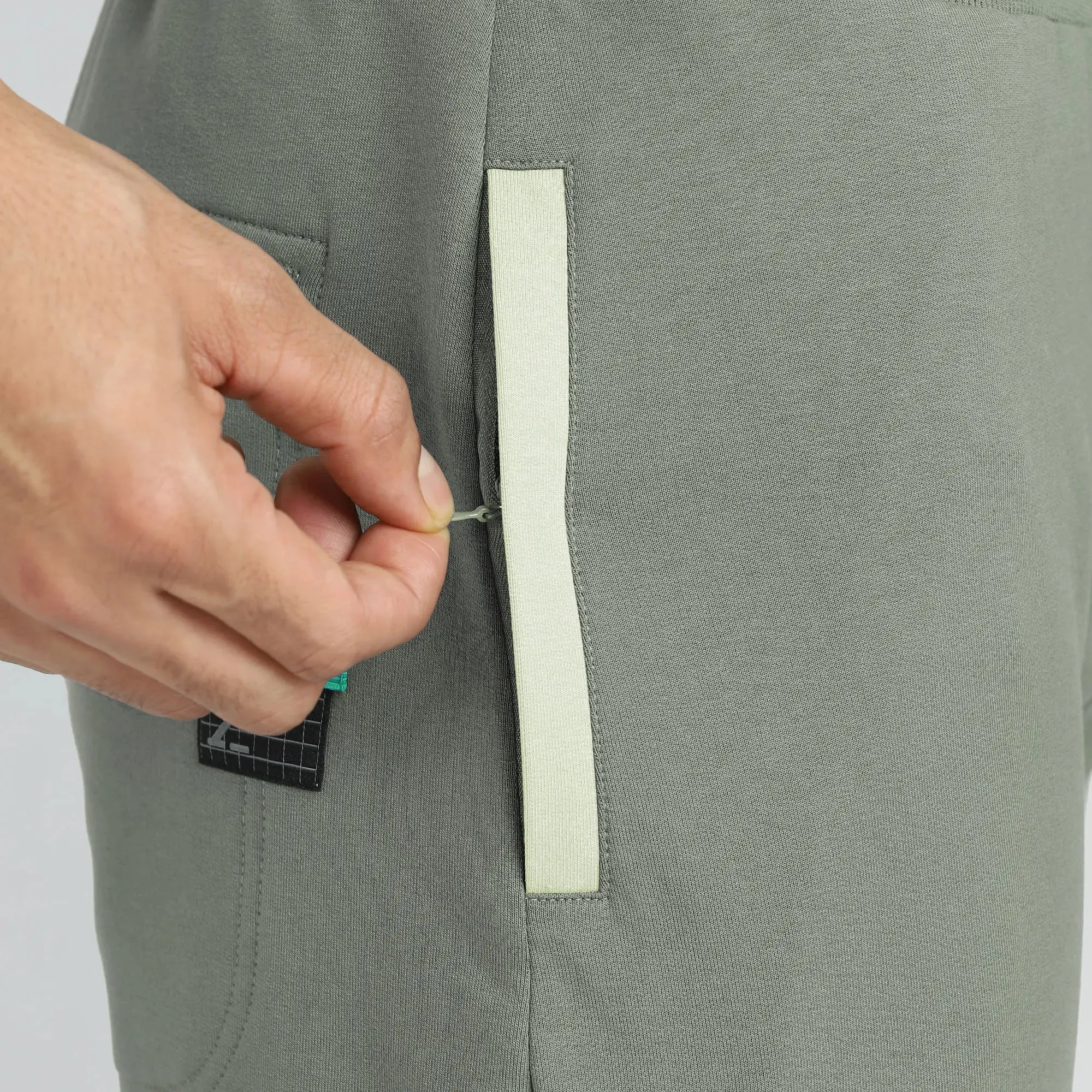 Quest French Terry Cotton-Blend Joggers Butter White