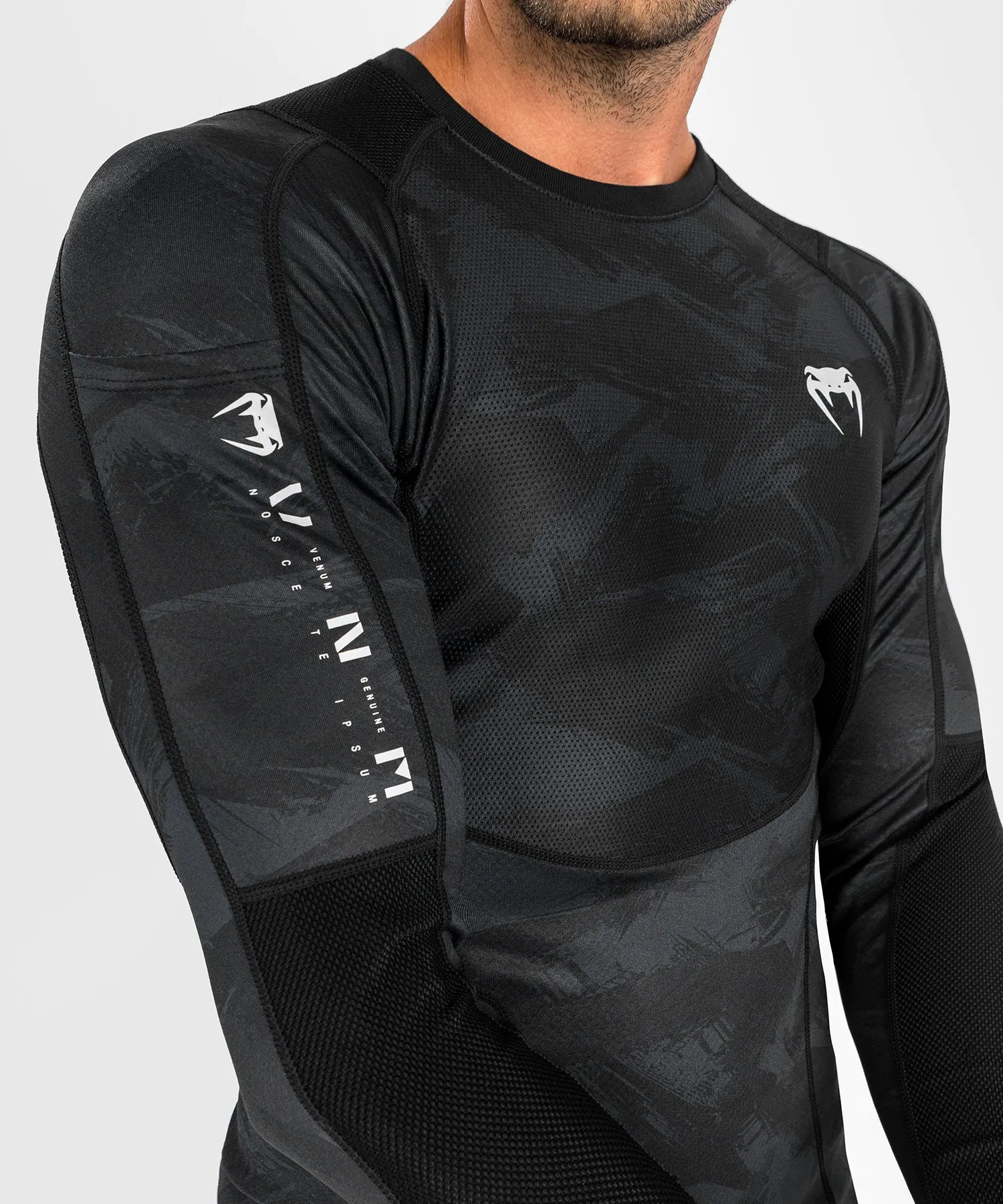 Venum Electron 3.0 Rashguard - Long Sleeves - Black
