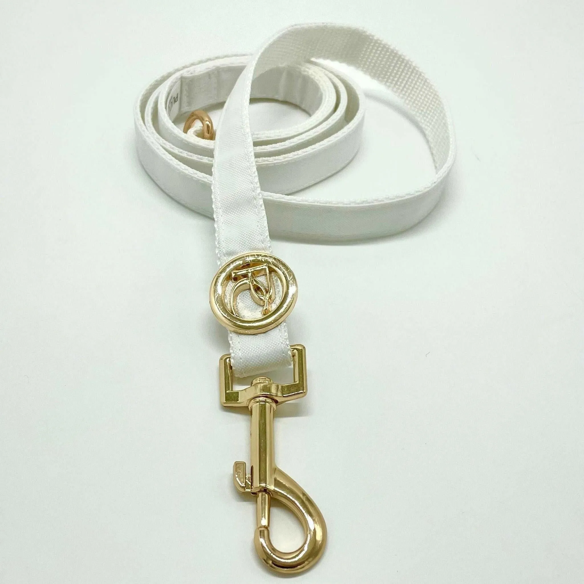 White Rain Matching Leash